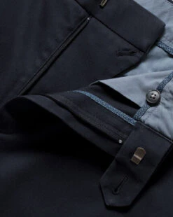 Ultimate Non-Iron Chinos - Navy -Refined Wear Shop TRC0270NAV FABRIC DETAIL